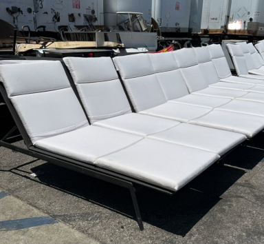 JANUS et Cie chaises with thick cushions
