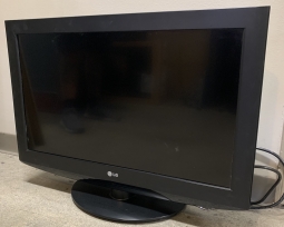 32" LG TV